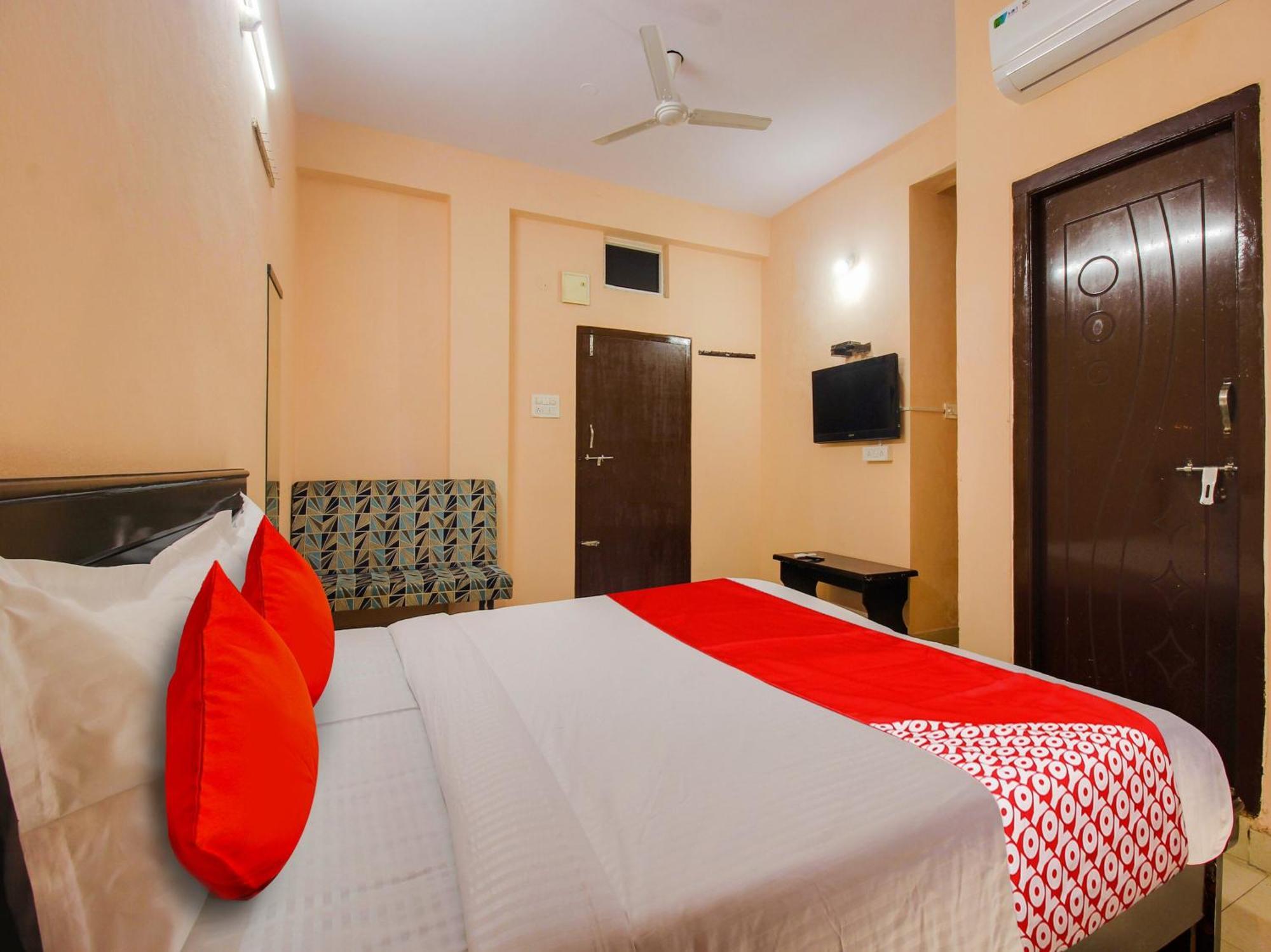 Hotel O R.J.International Pedda Ambarpet エクステリア 写真
