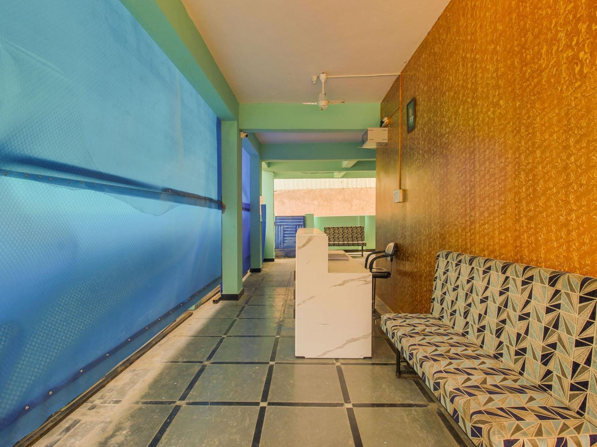 Hotel O R.J.International Pedda Ambarpet エクステリア 写真