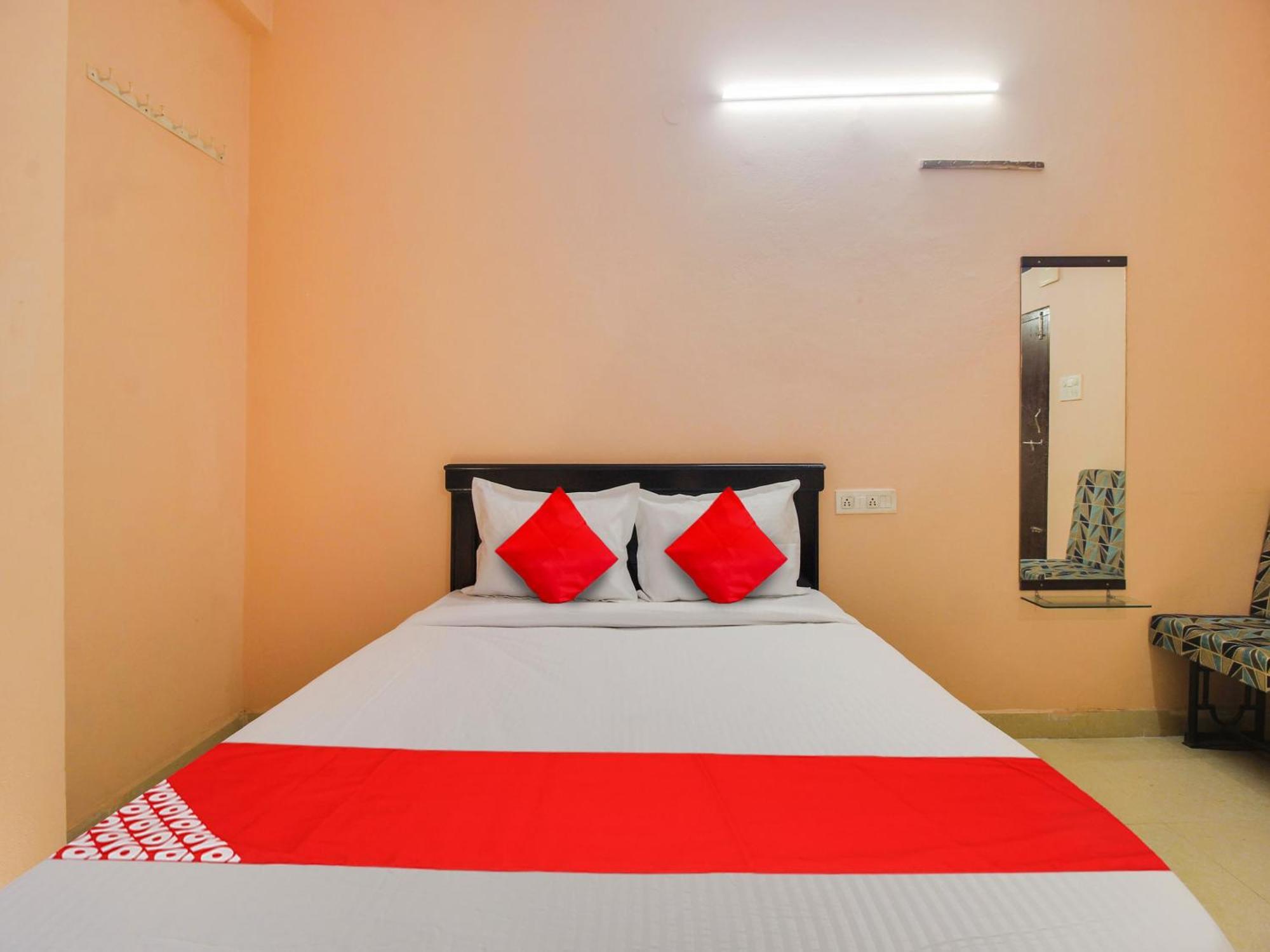 Hotel O R.J.International Pedda Ambarpet エクステリア 写真